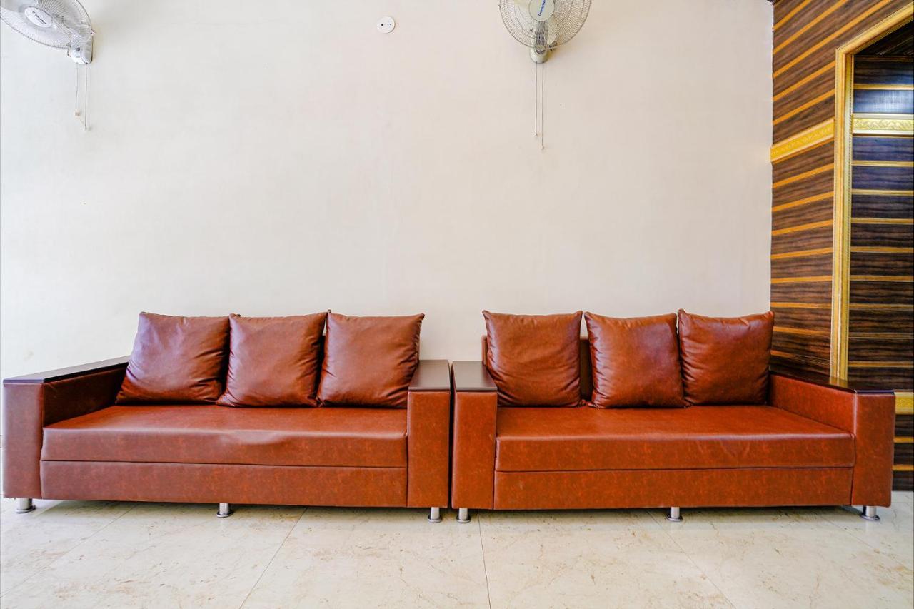 Fabhotel Ramjis Residency Нашик Екстериор снимка