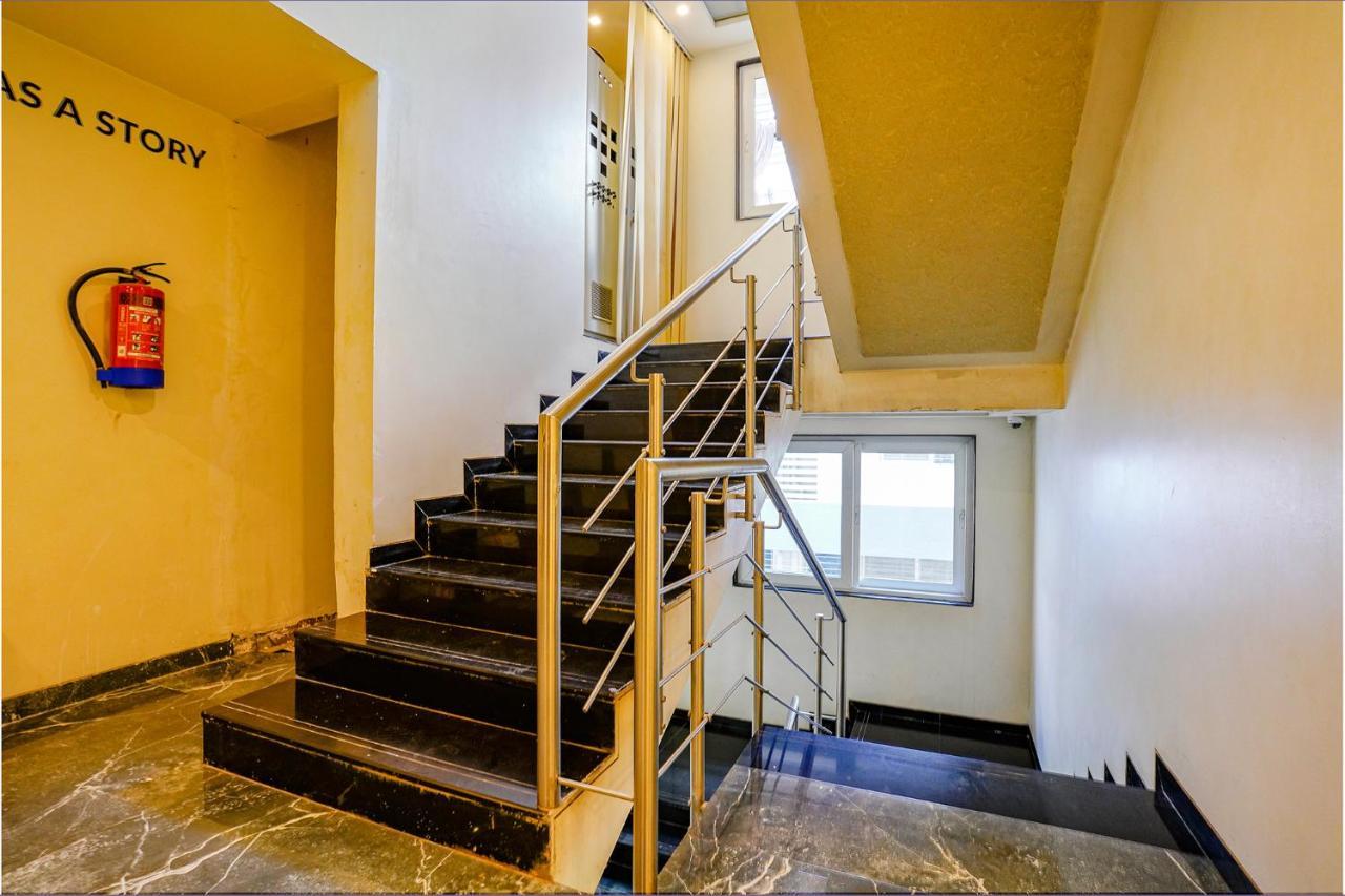 Fabhotel Ramjis Residency Нашик Екстериор снимка