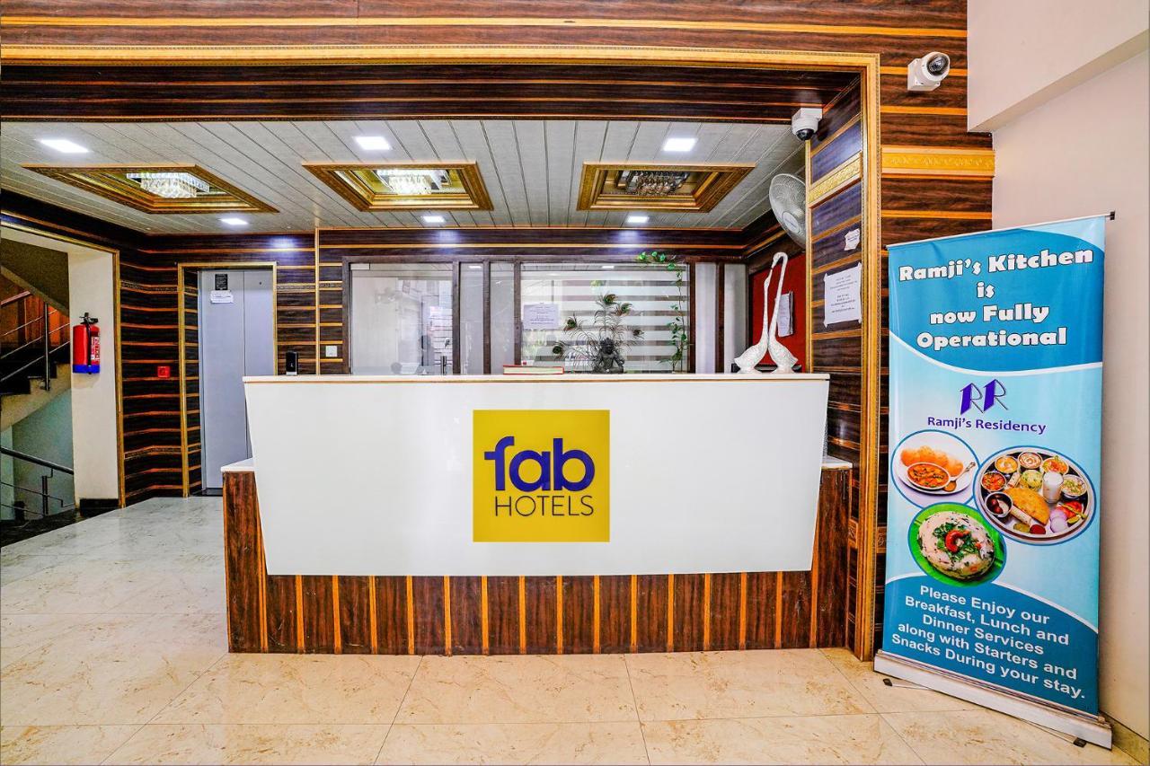 Fabhotel Ramjis Residency Нашик Екстериор снимка